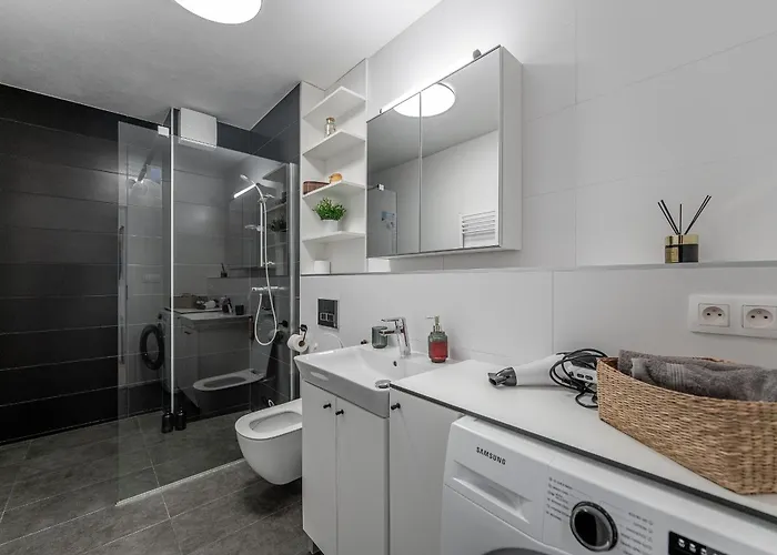 Bastion New With Parking Apartament *